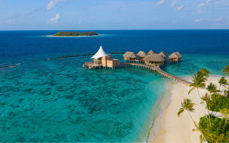 Exterior view of Zeytoun Lounge and Solasta Spa with stunning views