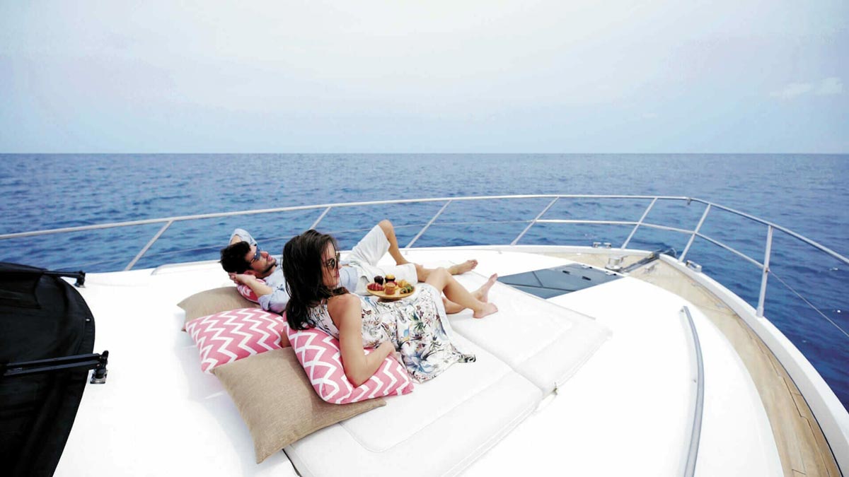 Private Yacht Sails in Maldives 