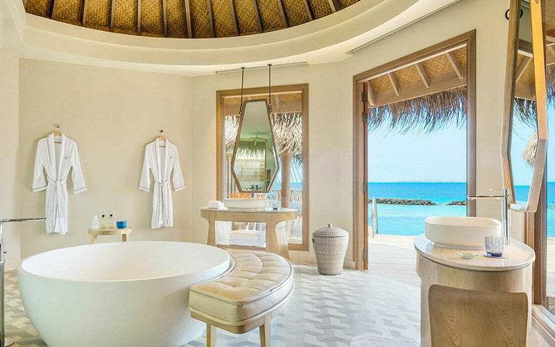 Luxurious Bathrooms at Ocean Residence in Maldives 